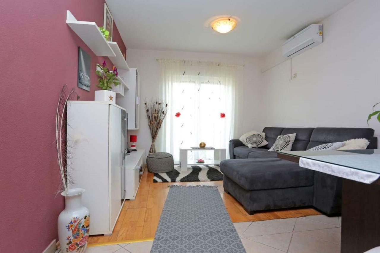 Apartment Tropic Stobrec สปลิท ภายนอก รูปภาพ