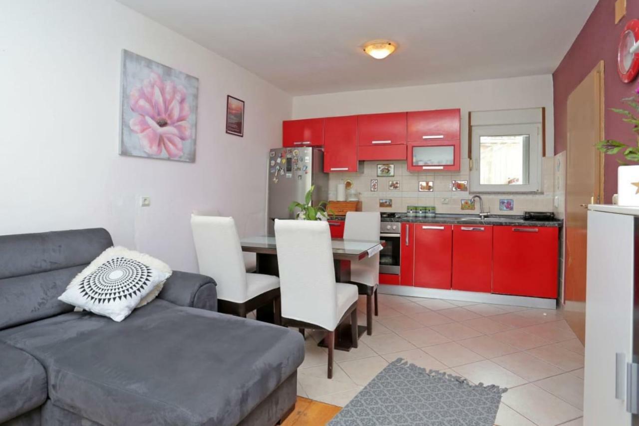 Apartment Tropic Stobrec สปลิท ภายนอก รูปภาพ